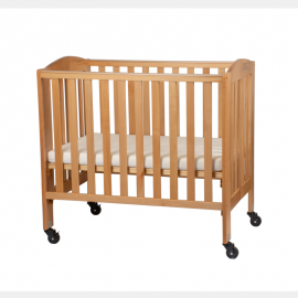 Baby Cot wood close to be smaller